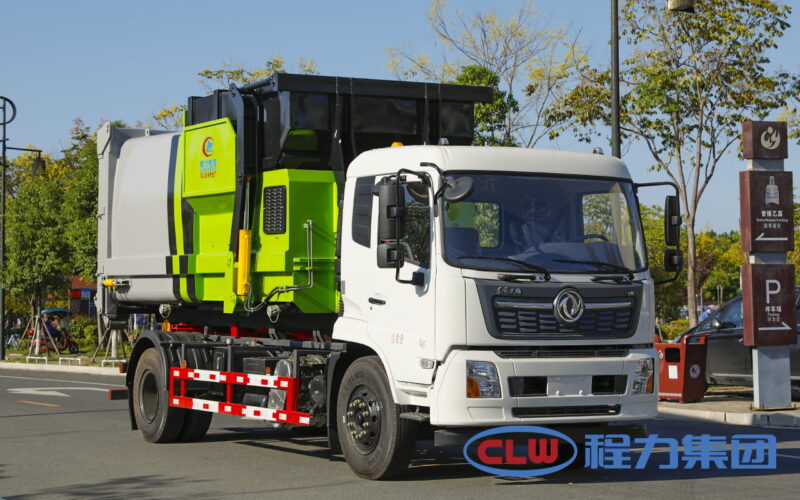 dongfeng tianjin hook arm compression garbage truck with compression box 2